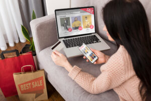 women shopping online